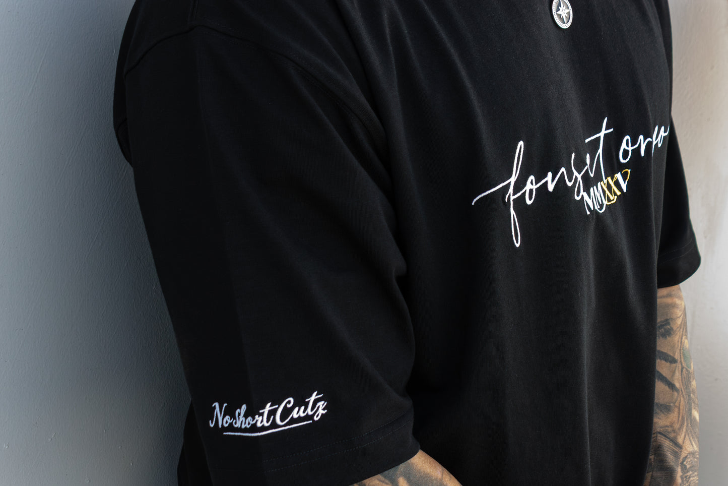 The “fons et origo” tee (black)